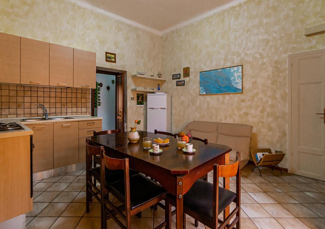 Murphy Holiday Home - Residenza Italia La Maddalena  Extérieur photo